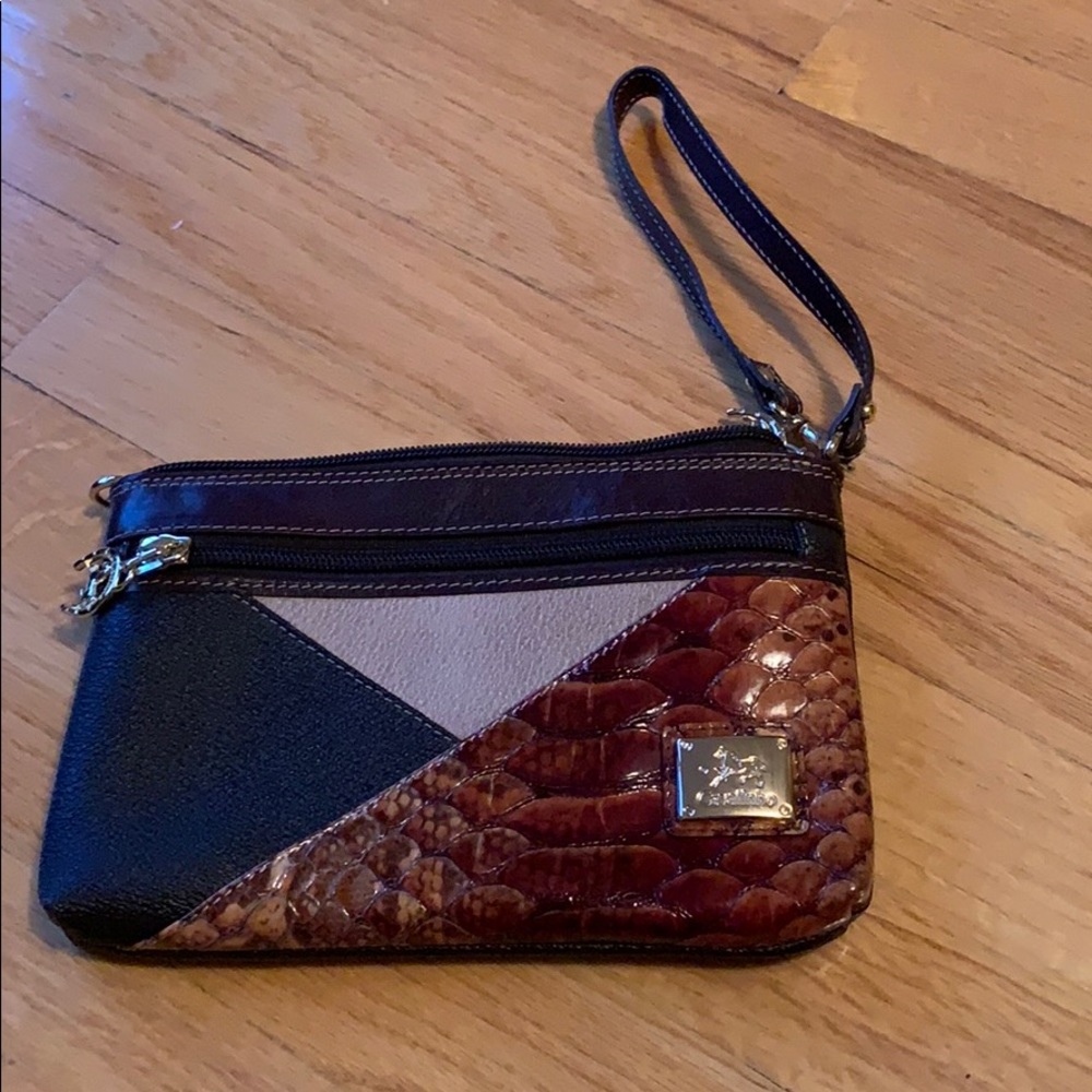 Cavalinho wristlet